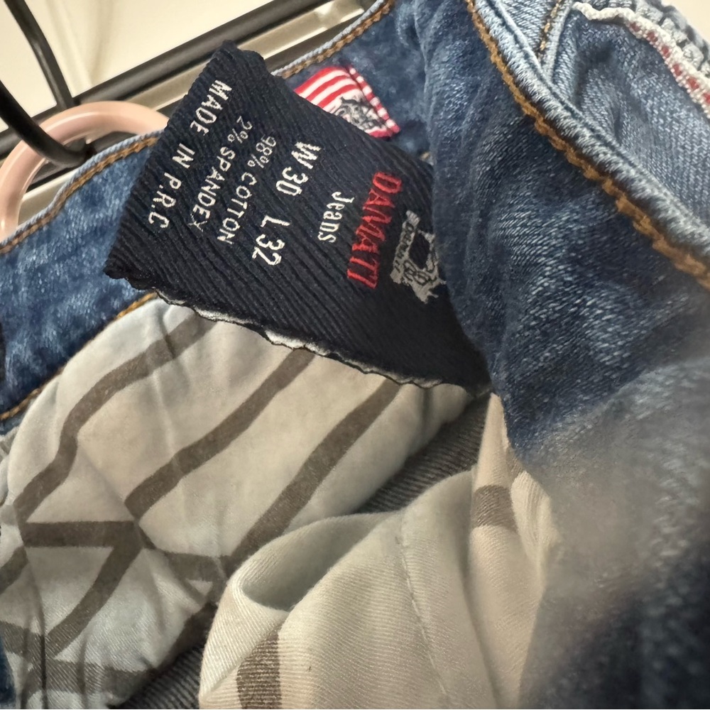 Slim Straight Blue Jeans with Classic Denim Style